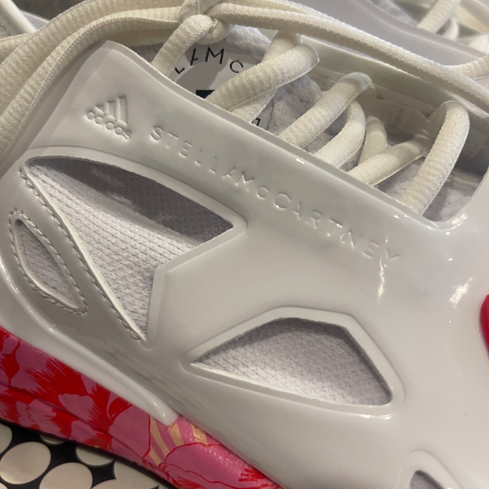 Stella McCartney adidas Ultra Boost 22 - Picture 10 of 11